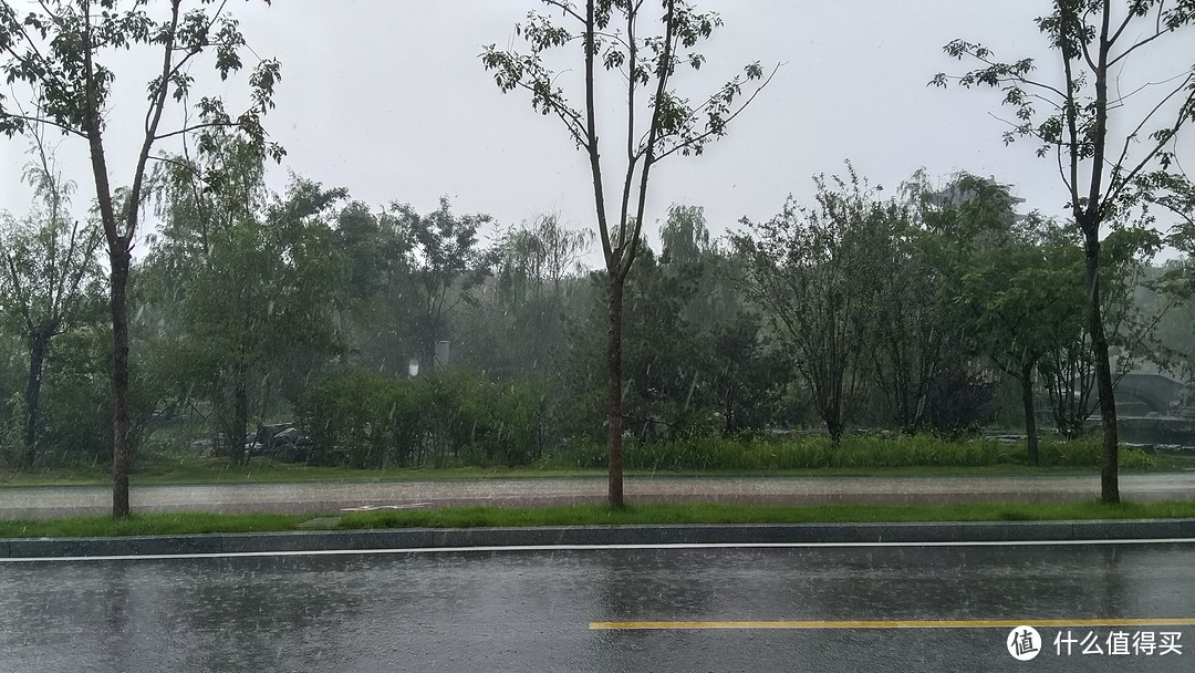 瓢泼大雨