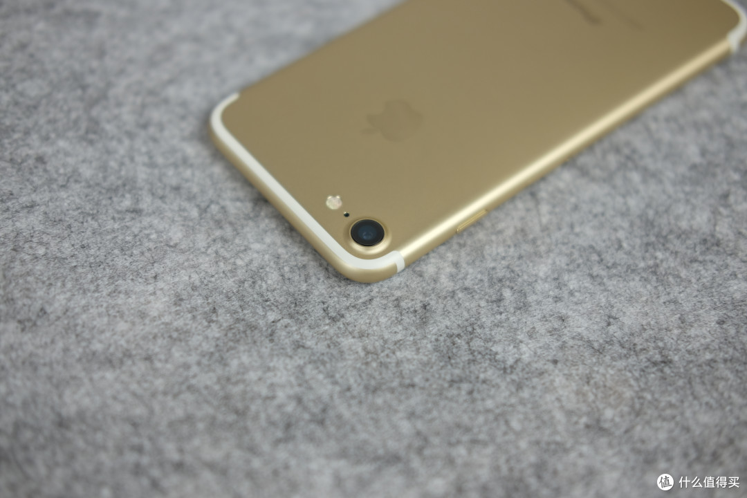 终极拖延症——土豪金与磨砂黑iphone7的合照与浅谈