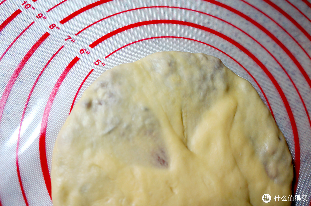 以“嫩牛五方”法制作黑椒牛肉馅饼，分享下自制美味馅饼的一些心得