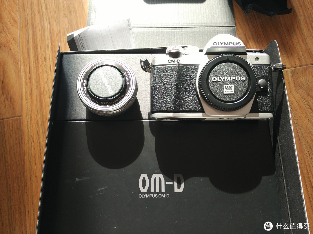 暖心的生日礼物：OLYMPUS 奥林巴斯 E-M10Ⅱ 相机开箱