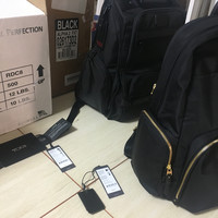 途明 Voyageur系列 CALAIS 484707D 女包外观展示(内舱|口袋|肩带)