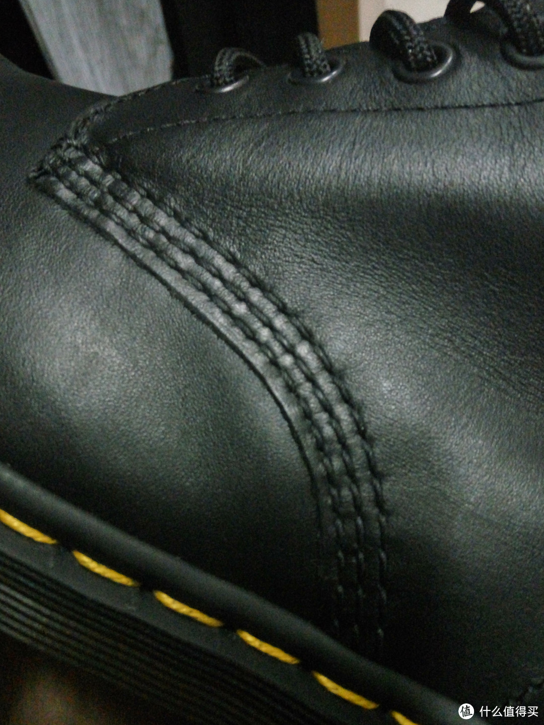 Dr. Martens 马丁 1460 Re-Invented 8孔复刻软皮nappa