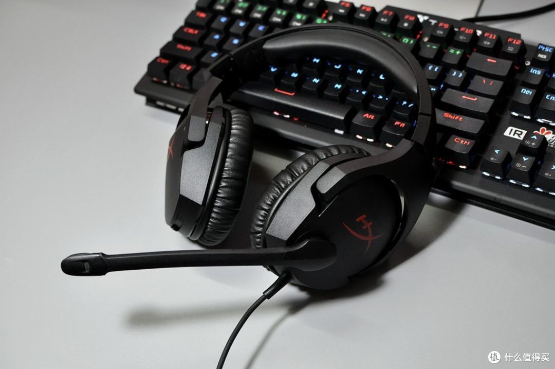 身轻体健,骨骼清奇:Kingston 金士顿 HyperX Cloud Stinger 毒刺 电竞耳机