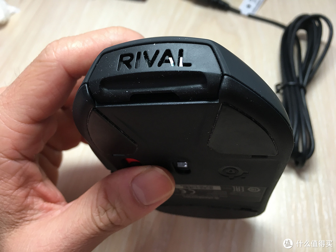 中规中矩的次旗舰---赛睿rival500游戏鼠标评测