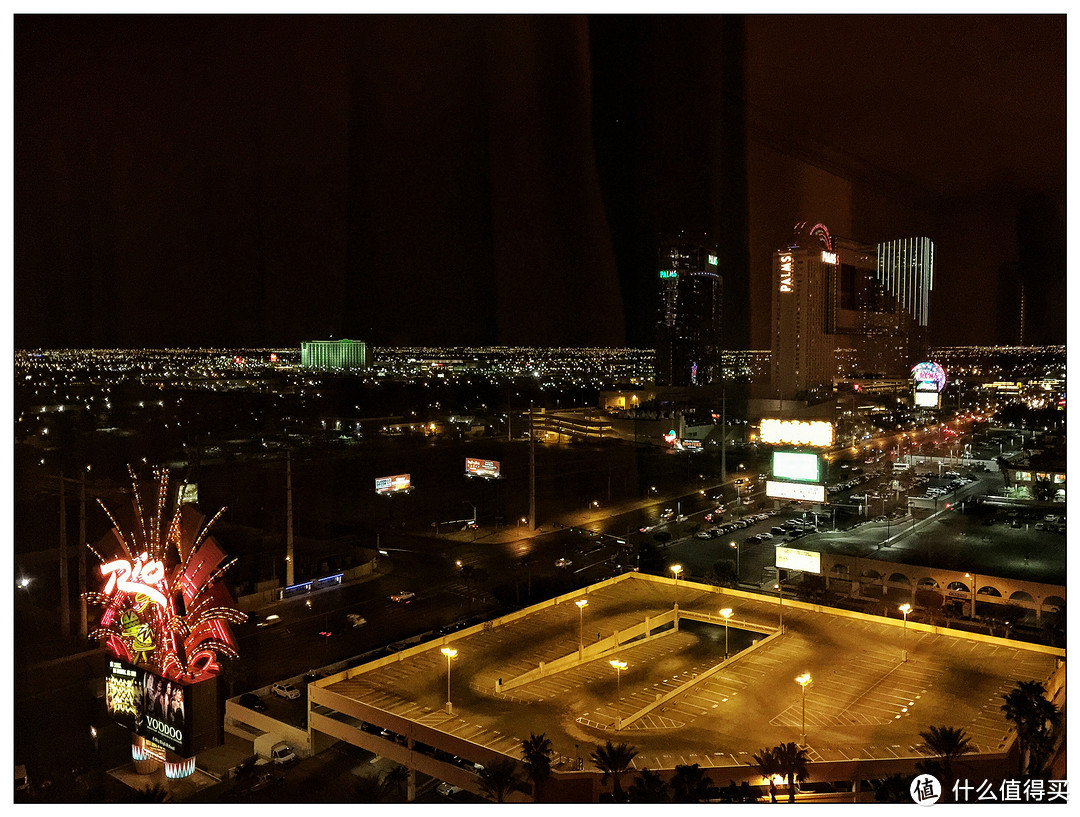 酒店窗外的拉斯维加斯夜景