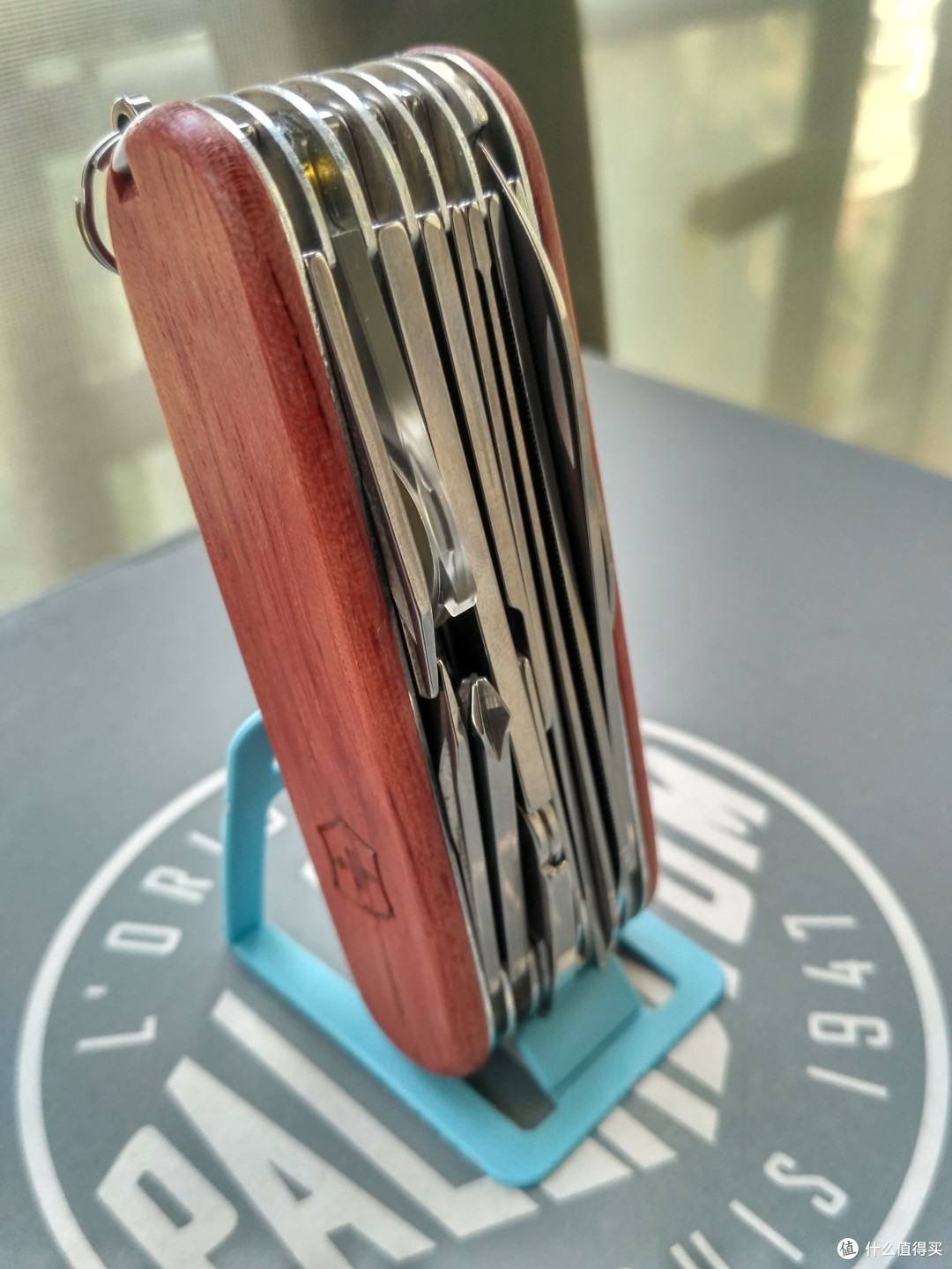 小情调 —VICTORINOX 维氏 英雄 1.6794.69 实木刀面  初把玩