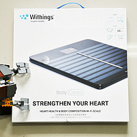 Withings Body Cardio 智能秤的开箱外观展示(背面|显示屏|主体|充电线)