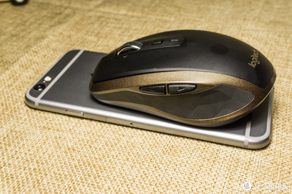 黑五剁手Logitech罗技 MX Anywhere 2 移动无线鼠标,对不起这价格啊