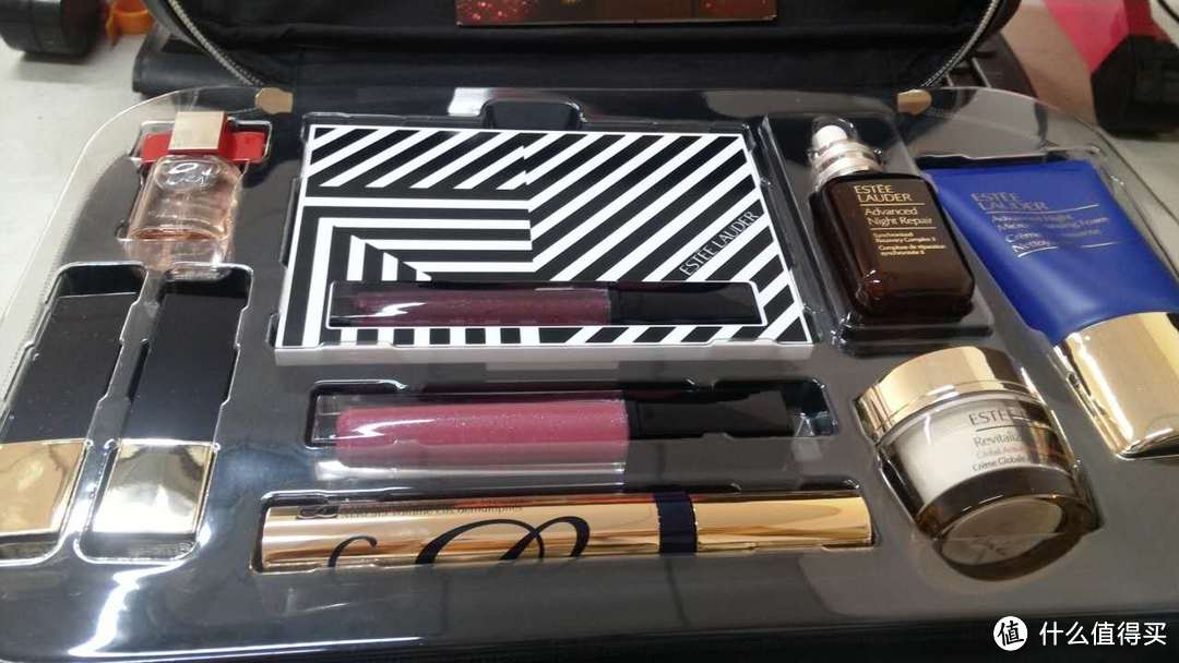 #原创新人#首单海淘:ESTEE LAUDER 雅诗兰黛 2016圣诞彩妆套装~