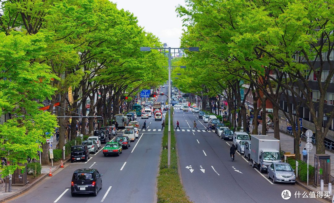 “喜欢独自行走在东京，探寻城市空间的尺度”