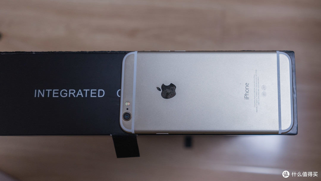 ↑滤网厚度与iphone6的厚度相同