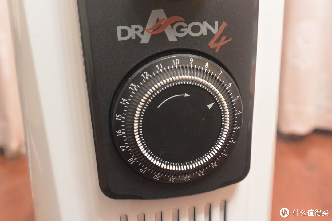 冬天里的“一把火”——Delonghi 德龙 家用8片 电热油汀 TRD40820T