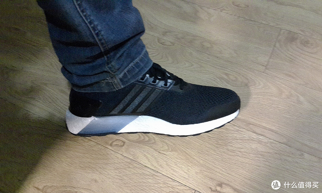 Ultra Boost ST 蓝黑色 跑鞋 开箱
