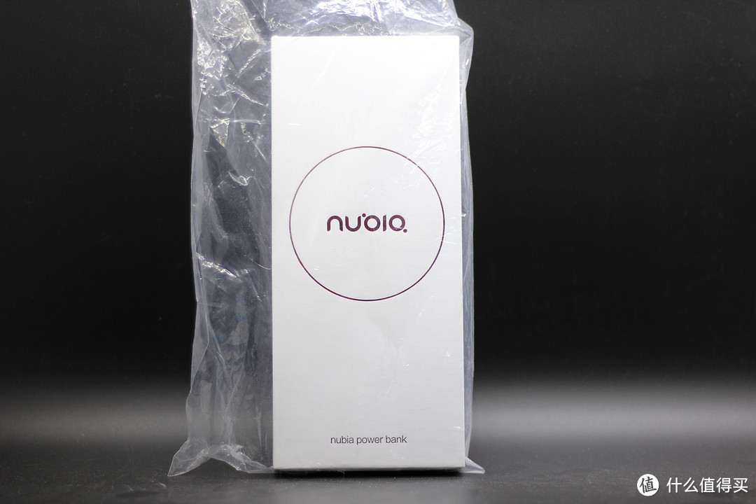 #本站首晒# 高颜值、超薄、Type-C输入——nubia 努比亚 8000mAh 聚合物电芯移动电源  开箱评测