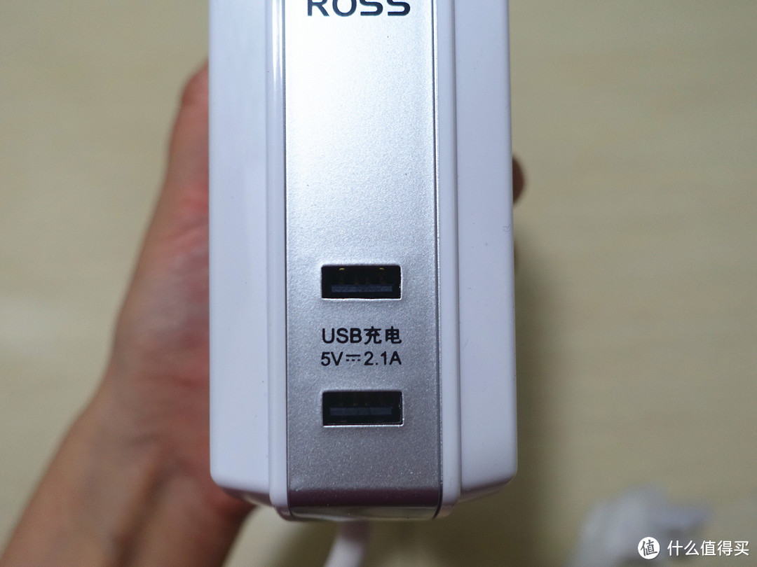 两面派不是贬义词喽？——ROSS桌面型多口USB防雷双面插座