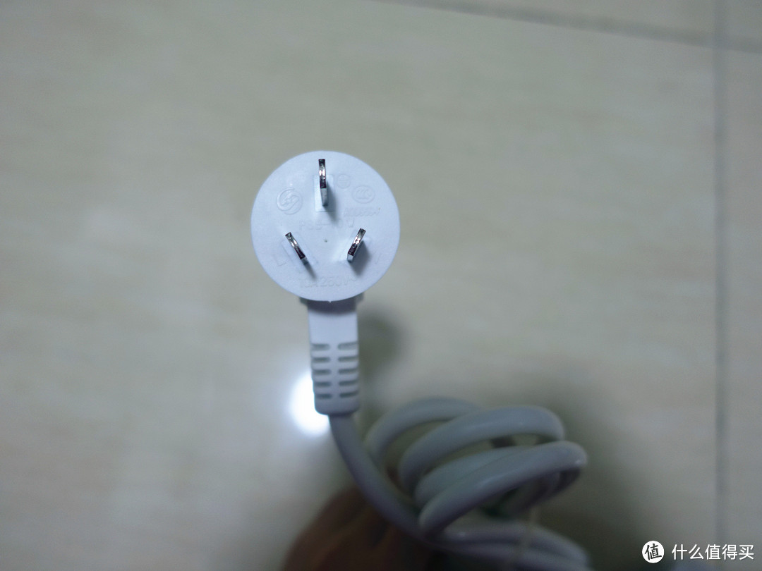 两面派不是贬义词喽?——ROSS桌面型多口USB防雷双面插座
