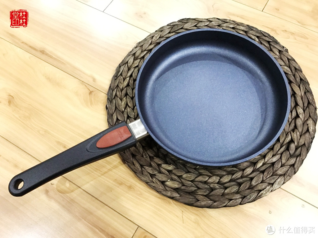 做一次煎饺试试粘不粘 — 德国 WOLL 弗欧 蓝宝石24CM 煎锅 开箱