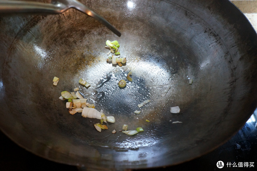 只嫌米饭不够多！分享一个更好吃的青椒炒肉盖饭做法
