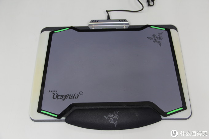 神说,要有光 —— AJAZZ黑爵 Pad RGB 游戏发光 鼠标垫测评