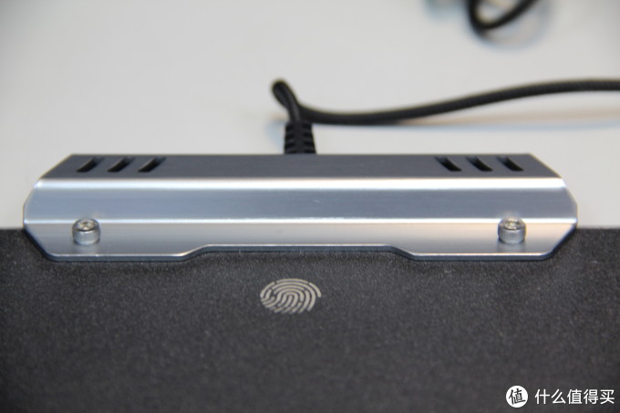 神说,要有光 —— AJAZZ黑爵 Pad RGB 游戏发光 鼠标垫测评