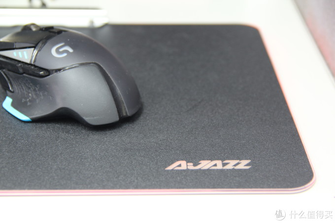 神说,要有光 —— AJAZZ黑爵 Pad RGB 游戏发光 鼠标垫测评