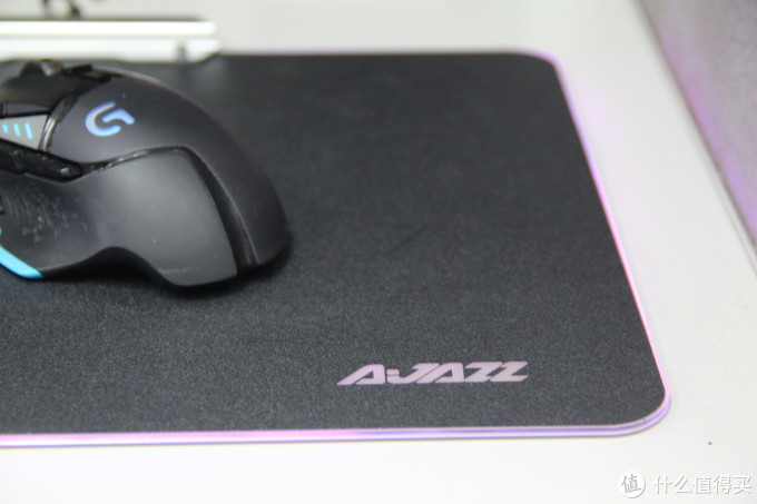 神说,要有光 —— AJAZZ黑爵 Pad RGB 游戏发光 鼠标垫测评
