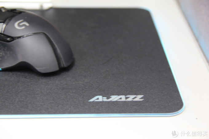 神说,要有光 —— AJAZZ黑爵 Pad RGB 游戏发光 鼠标垫测评
