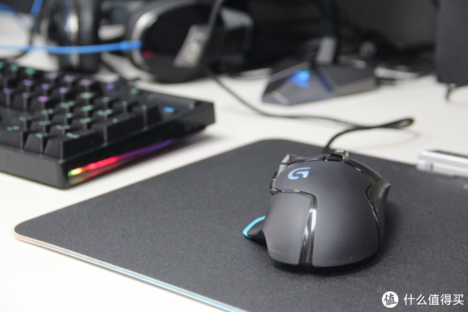 神说,要有光 —— AJAZZ黑爵 Pad RGB 游戏发光 鼠标垫测评