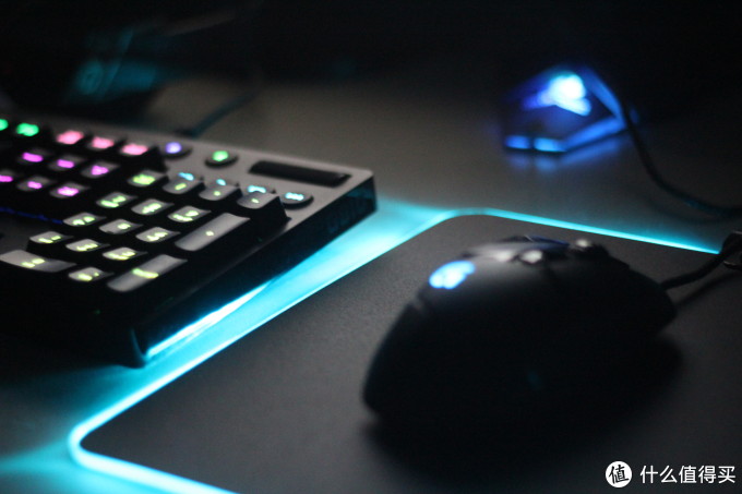 神说,要有光 —— AJAZZ黑爵 Pad RGB 游戏发光 鼠标垫测评