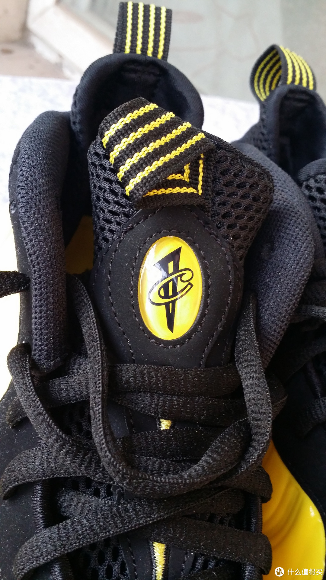 销量惨淡 — Nike 耐克 Air Foamposite One “Wu-Tang” 篮球鞋 开箱