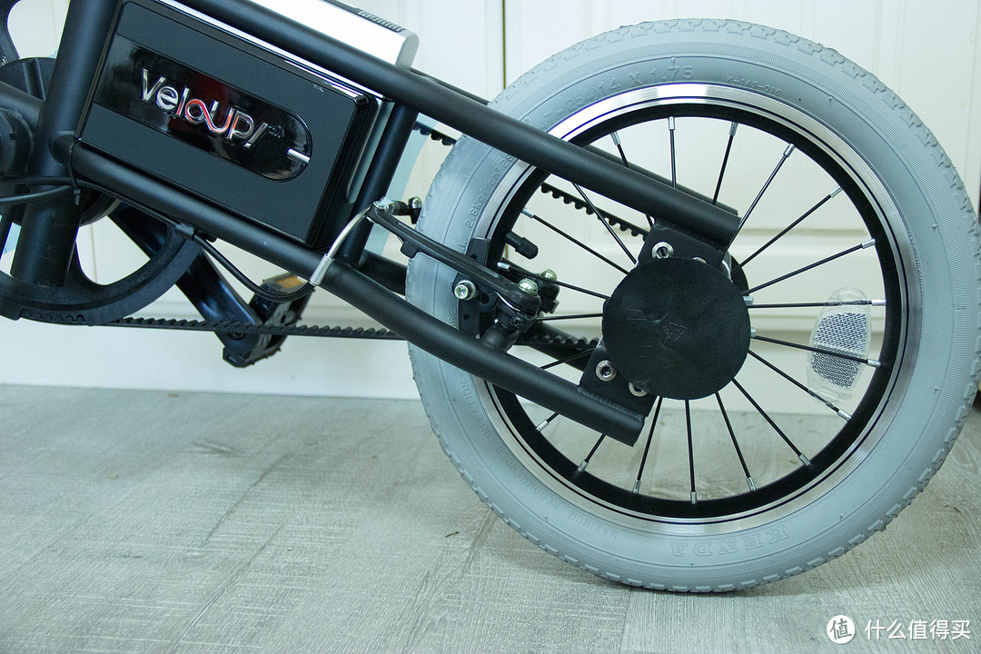 人生第一台人电混合动力单车：TSINOVA 轻客 折叠款 智慧电单车 TF01