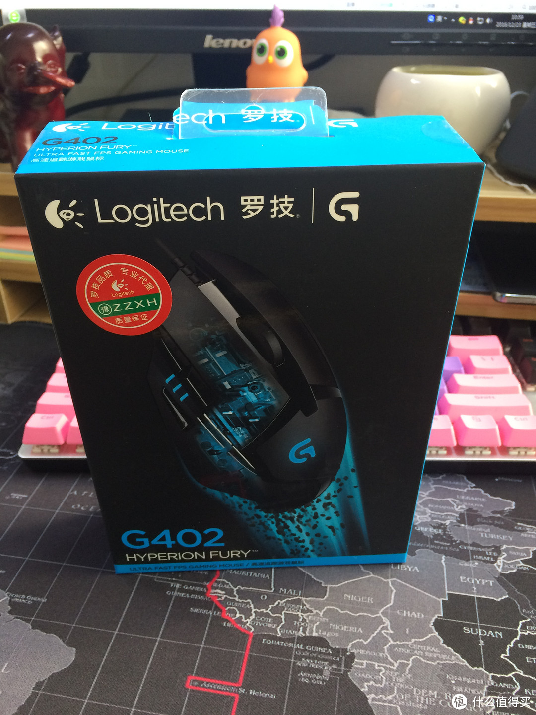 蹭的单位的logitech 罗技 G403 鼠标 & 大妈上车的小键盘