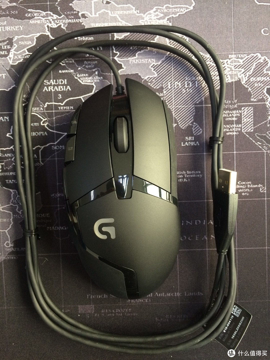 蹭的单位的logitech 罗技 G403 鼠标 & 大妈上车的小键盘