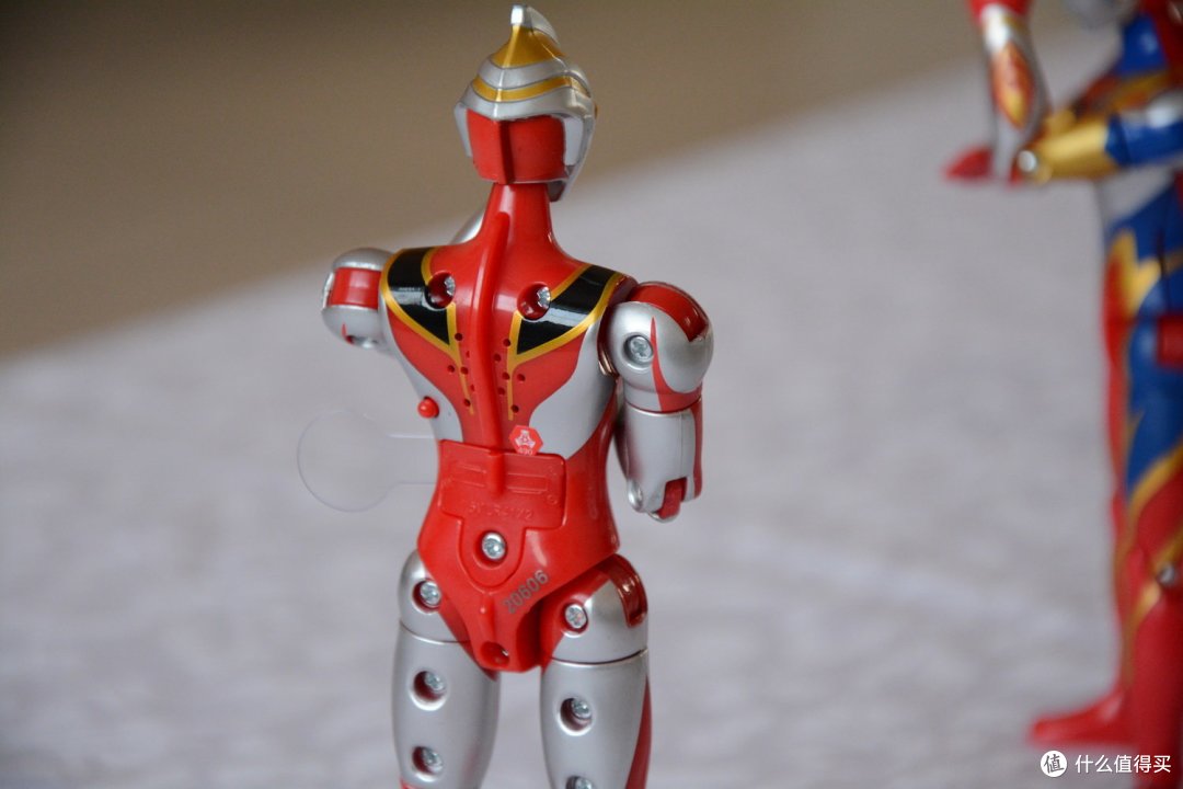 队伍继续壮大 - BANDAI 万代 发声超可动“梦比优斯”&“盖亚”奥特曼晒单