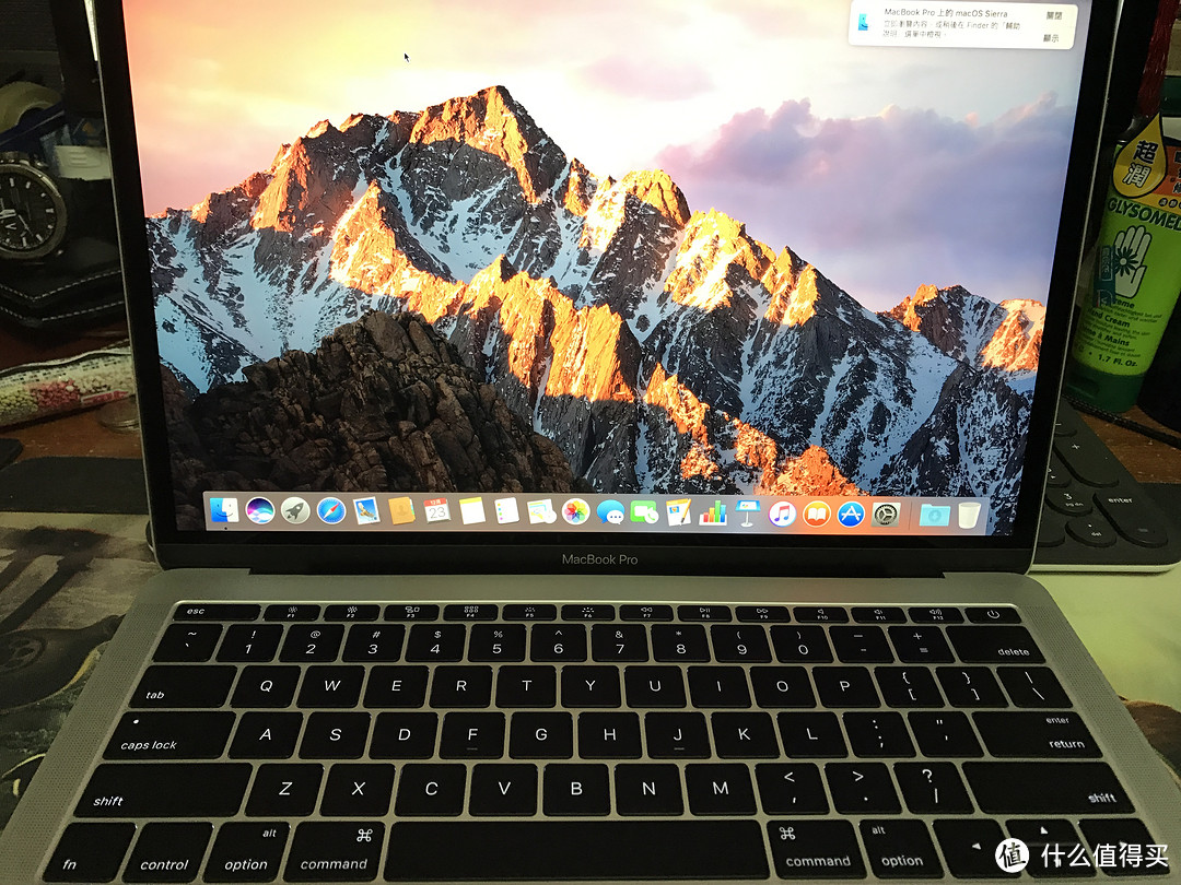 港行银色13寸2016版Macbook pro 无Touch Bar标配版及购买建议