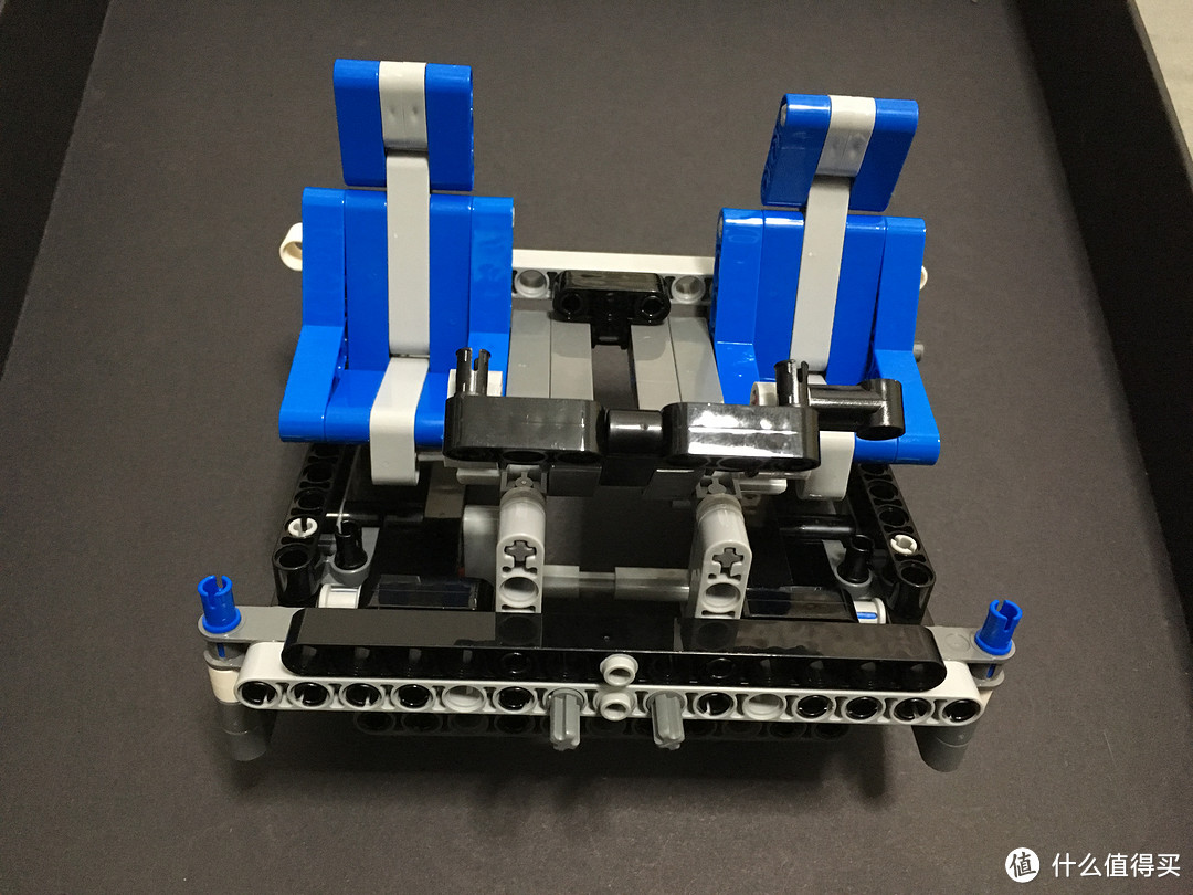 LEGO 乐高 42043 奔驰卡车 & 定制亚克力展示盒