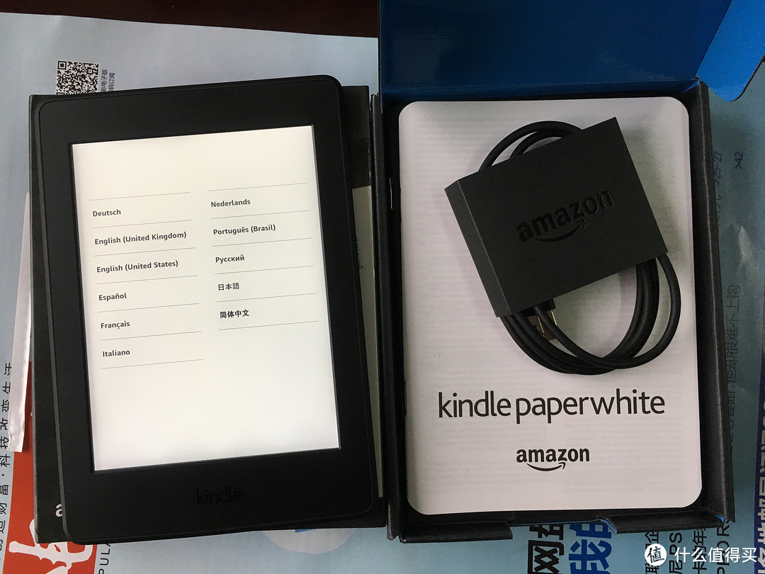 日版kindle Paperwhite 3 32g 漫画版开箱 电子书阅读器 什么值得买