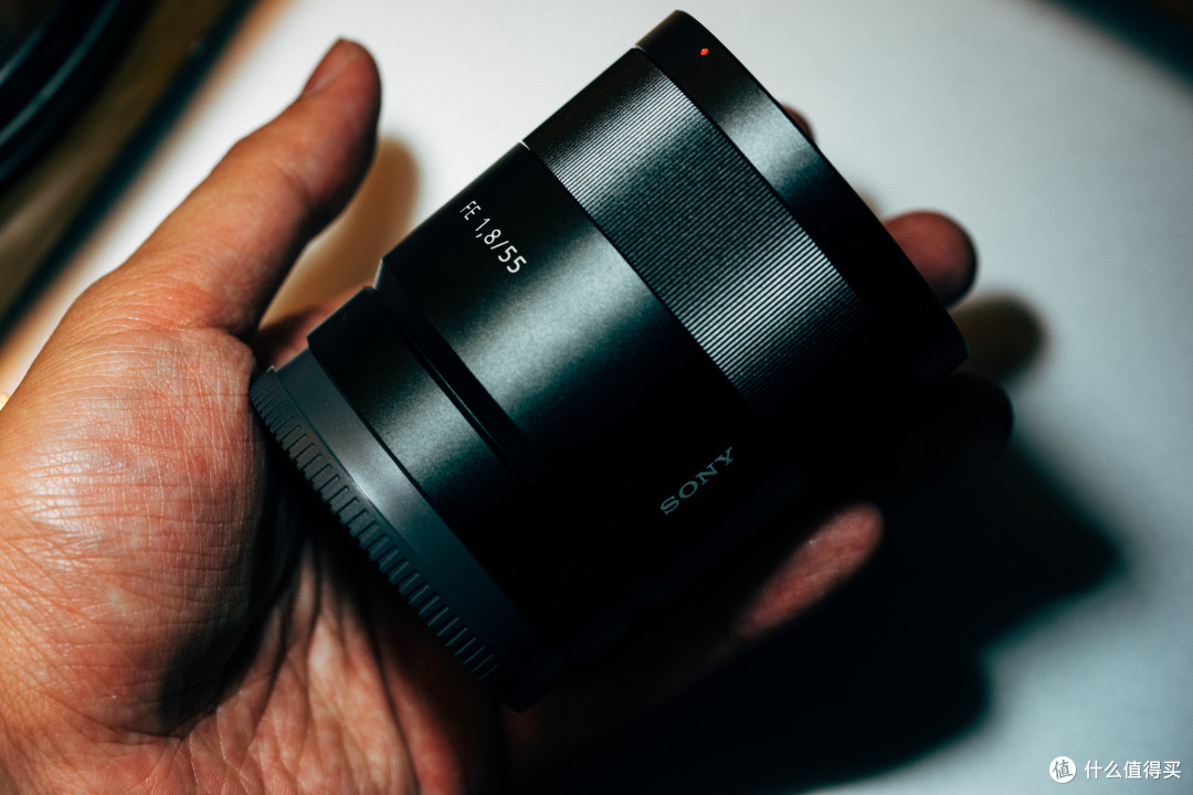 圣诞节礼物——SONY 索尼 Sonnar T* FE 55mm F1.8 ZA 标准定焦镜头开箱