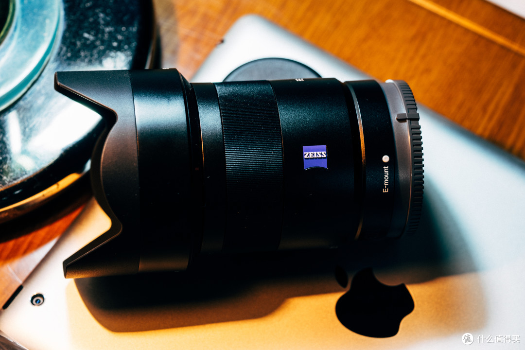 圣诞节礼物——SONY 索尼 Sonnar T* FE 55mm F1.8 ZA 标准定焦镜头开箱