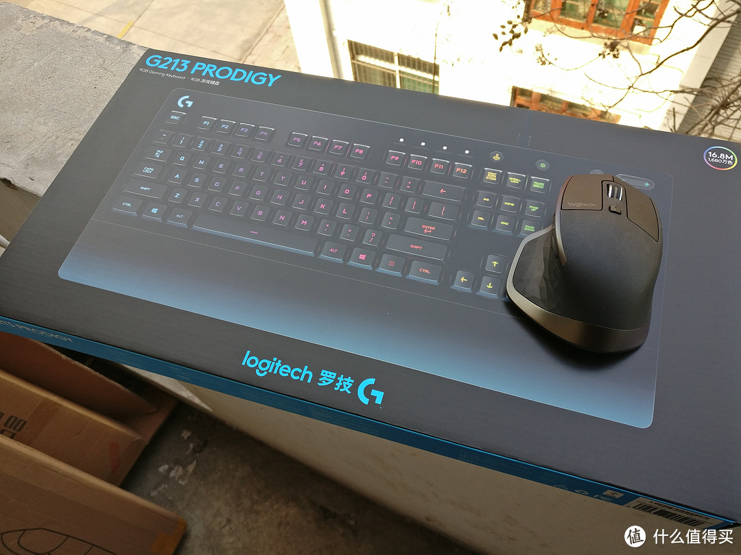 拒绝平庸--Logitech G213 RGB 键盘测评