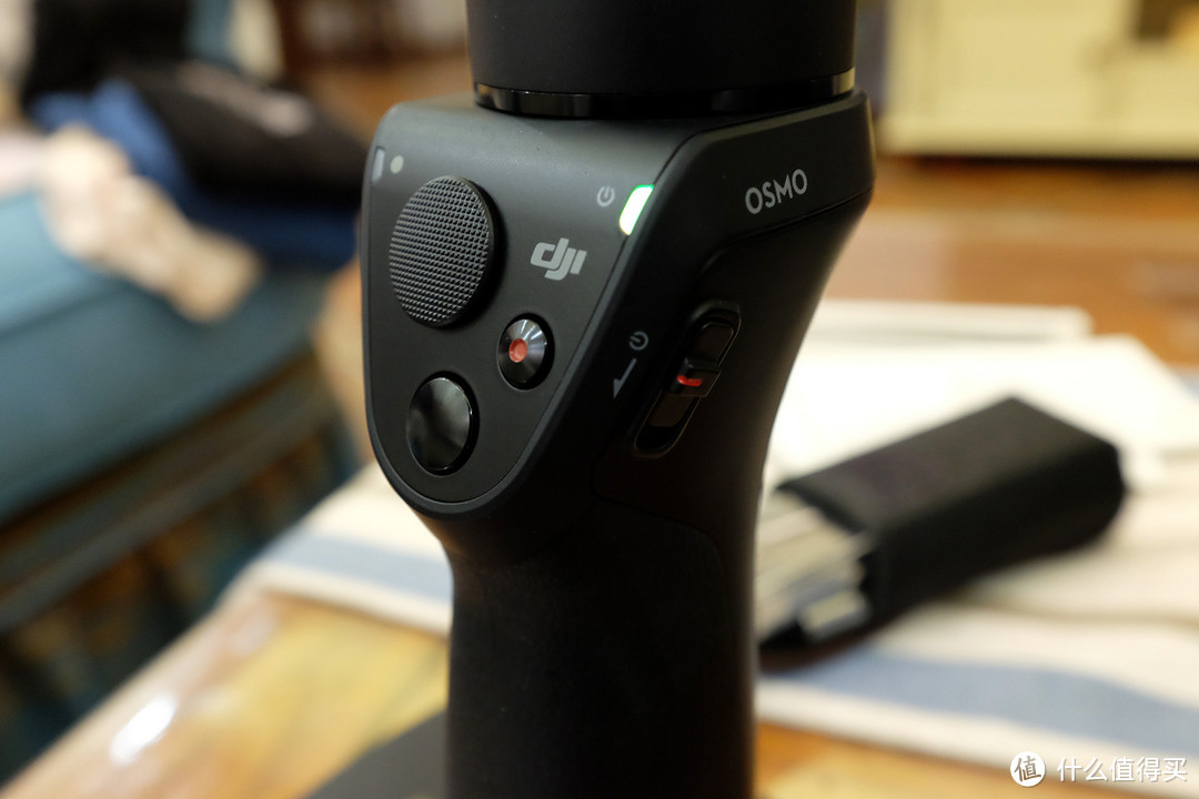 DJI 大疆 OSMO MOBILE 开箱小评，附大范围移动延时摄影技巧