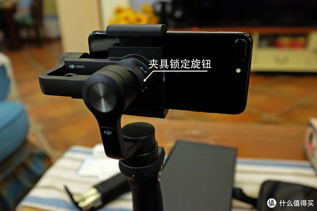 DJI 大疆 OSMO MOBILE 开箱小评，附大范围移动延时摄影技巧