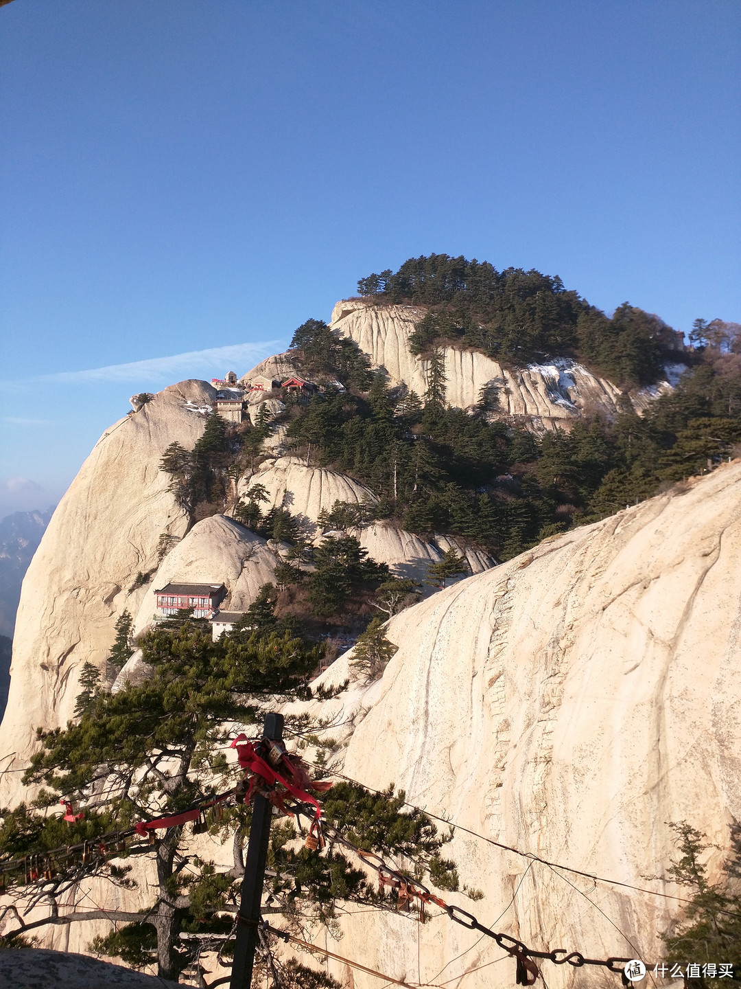 日出后的华山