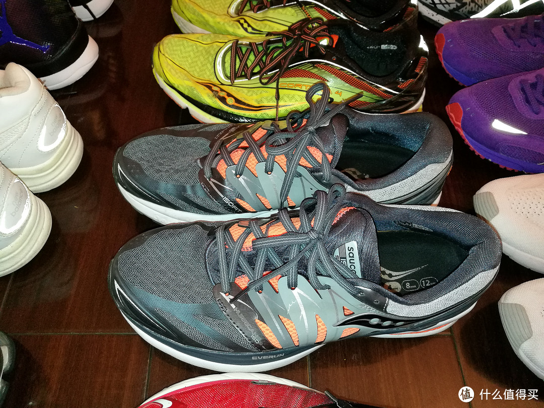 我的跑鞋集合，晒晒人气，好东西一起分享欣赏！Asics,Brooks,Saucony,Mizuno,Newton,Altra,国货李宁