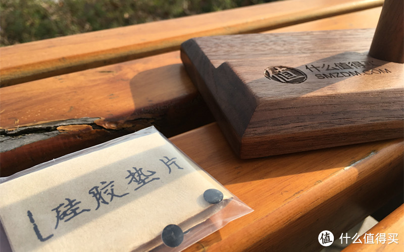 什么值得买 定制耳机架（李鬼版）开箱晒单