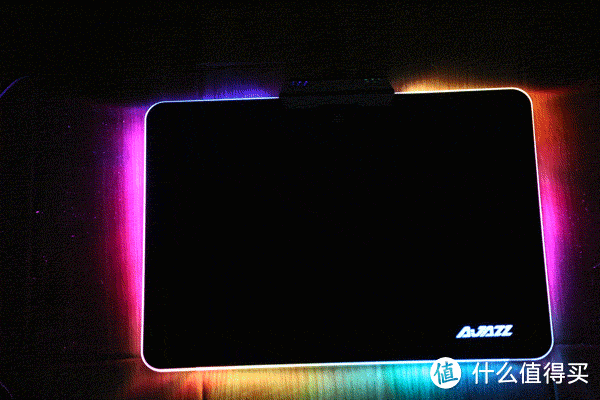我就是我，不一样的烟火——AJAZZ黑爵 Pad RGB 游戏发光 鼠标垫体验