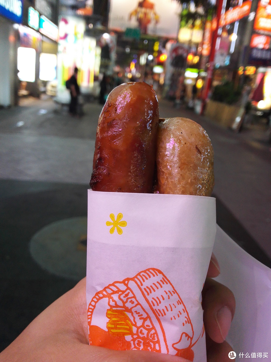 大肠包小肠 这个很经典的台湾食物，在西门町到处有卖