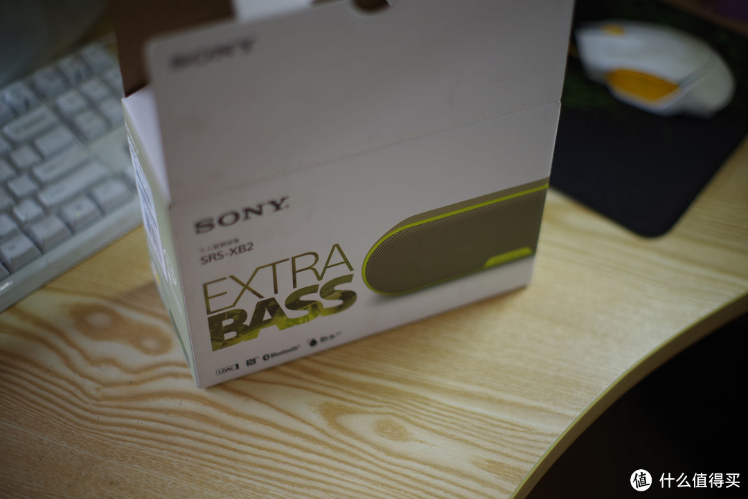 为了外观党的信仰，SONY 索尼 XB2 防水蓝牙音箱入手评价（附同mini2的试听比较）