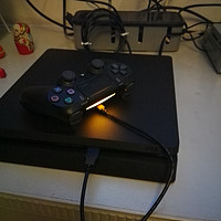 索尼 PlayStation 4 (PS4) Slim 游戏机使用总结(充电|开机|设计)