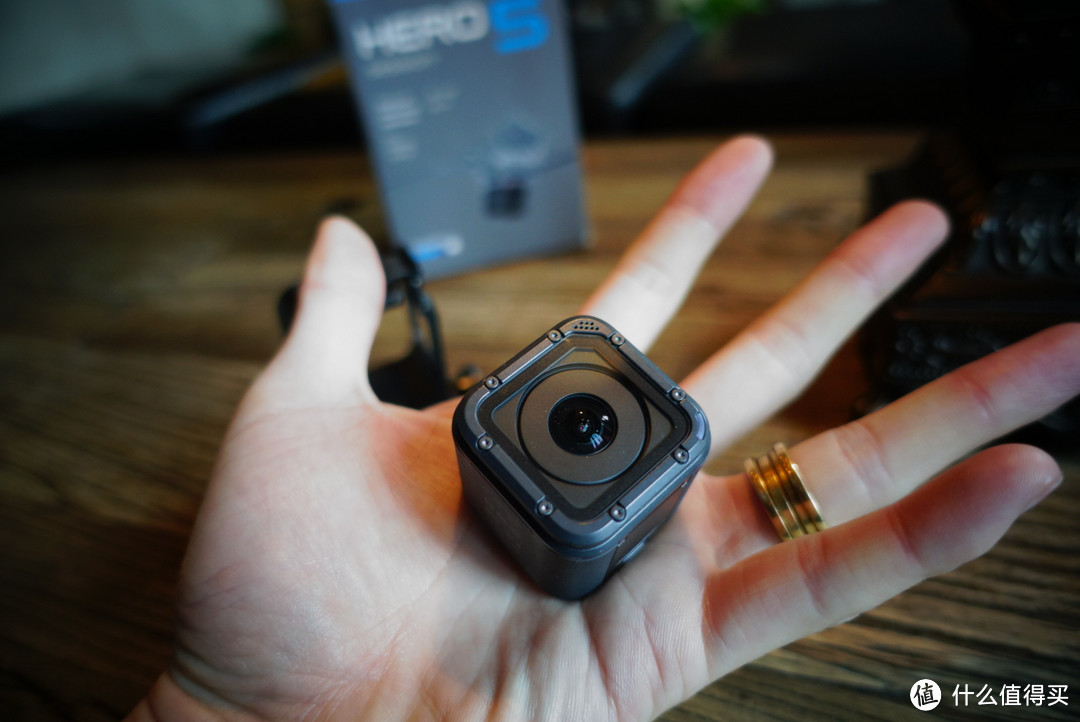 #本站首晒# 便利到无法想象：gopro5 session开箱兼APP视频制作